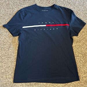Tommy Hilfiger Men's Large Navy T-Shirt